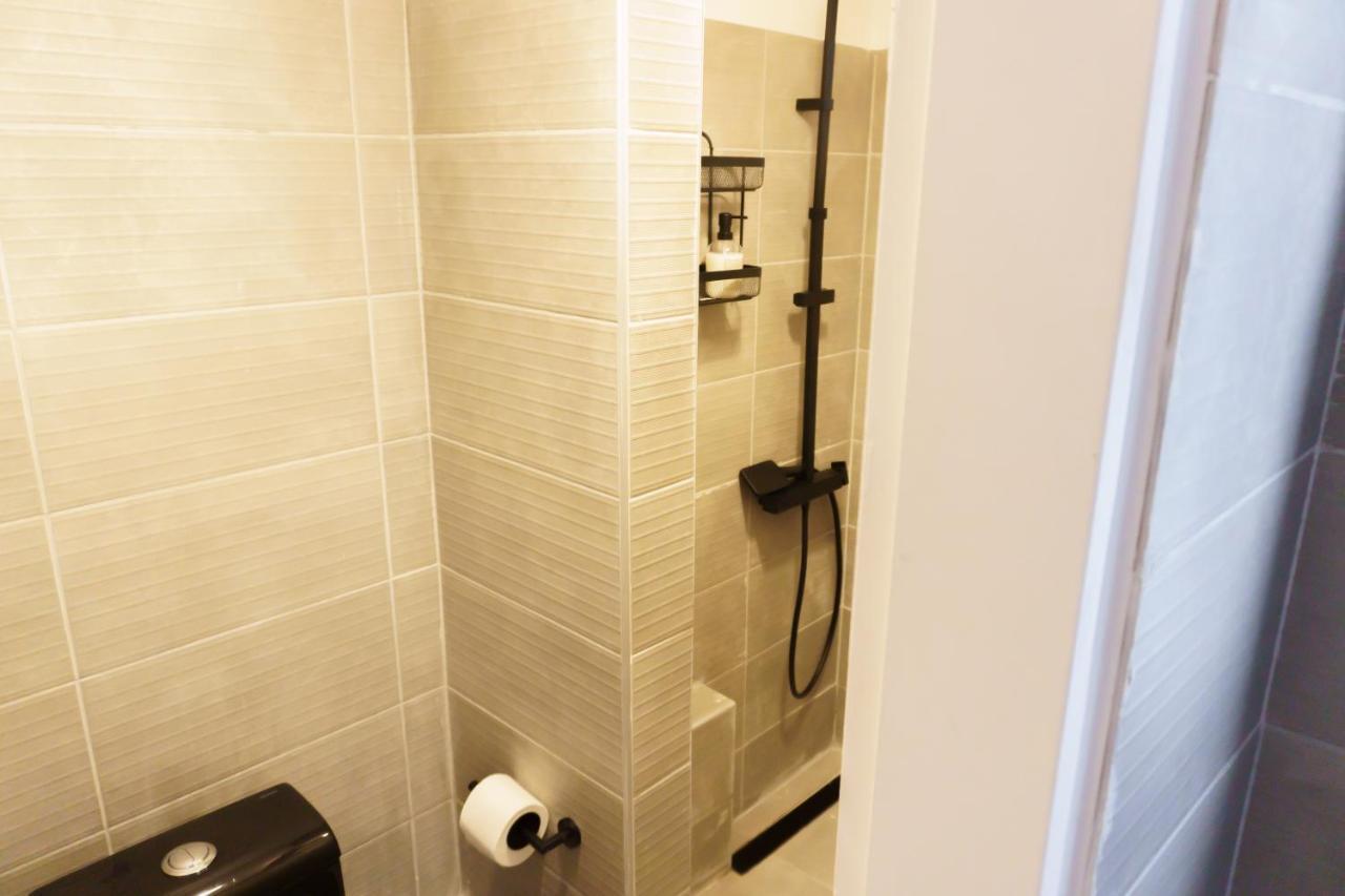 Sani Deluxe Suites Home- Monastiraki Square - Brand New Home Athen Eksteriør billede