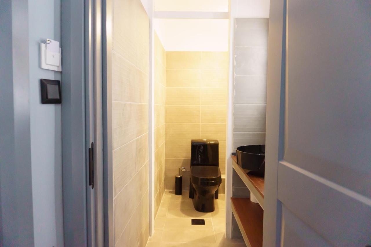 Sani Deluxe Suites Home- Monastiraki Square - Brand New Home Athen Eksteriør billede