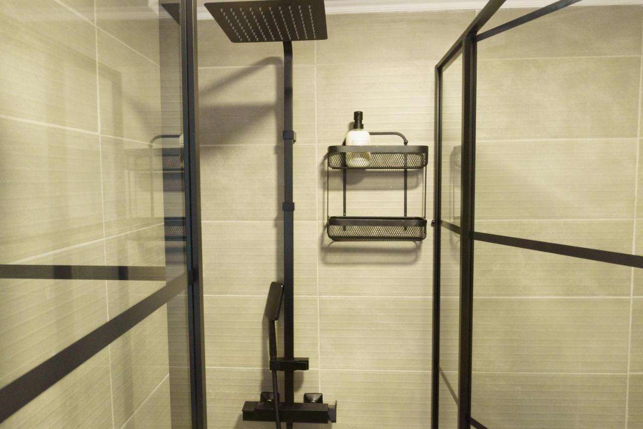 Sani Deluxe Suites Home- Monastiraki Square - Brand New Home Athen Eksteriør billede