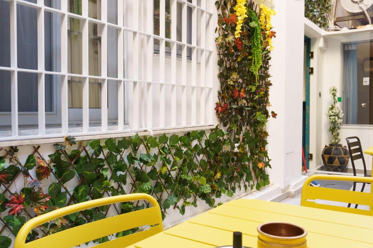 Sani Deluxe Suites Home- Monastiraki Square - Brand New Home Athen Eksteriør billede
